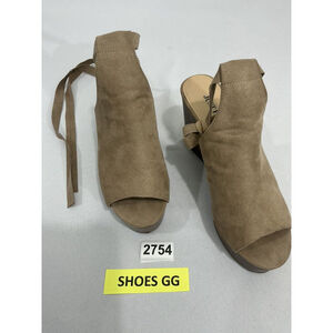 Womans Just Fab Gilina Size 8.5 Tan Faux Suede Peep Toe Strap Wedge Sandals